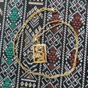 Gold Tone Dragon Necklace NWOT